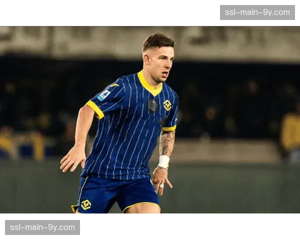 维罗纳1-0热那亚，主队凭借稳固的5-3-2防守拿到关键三分